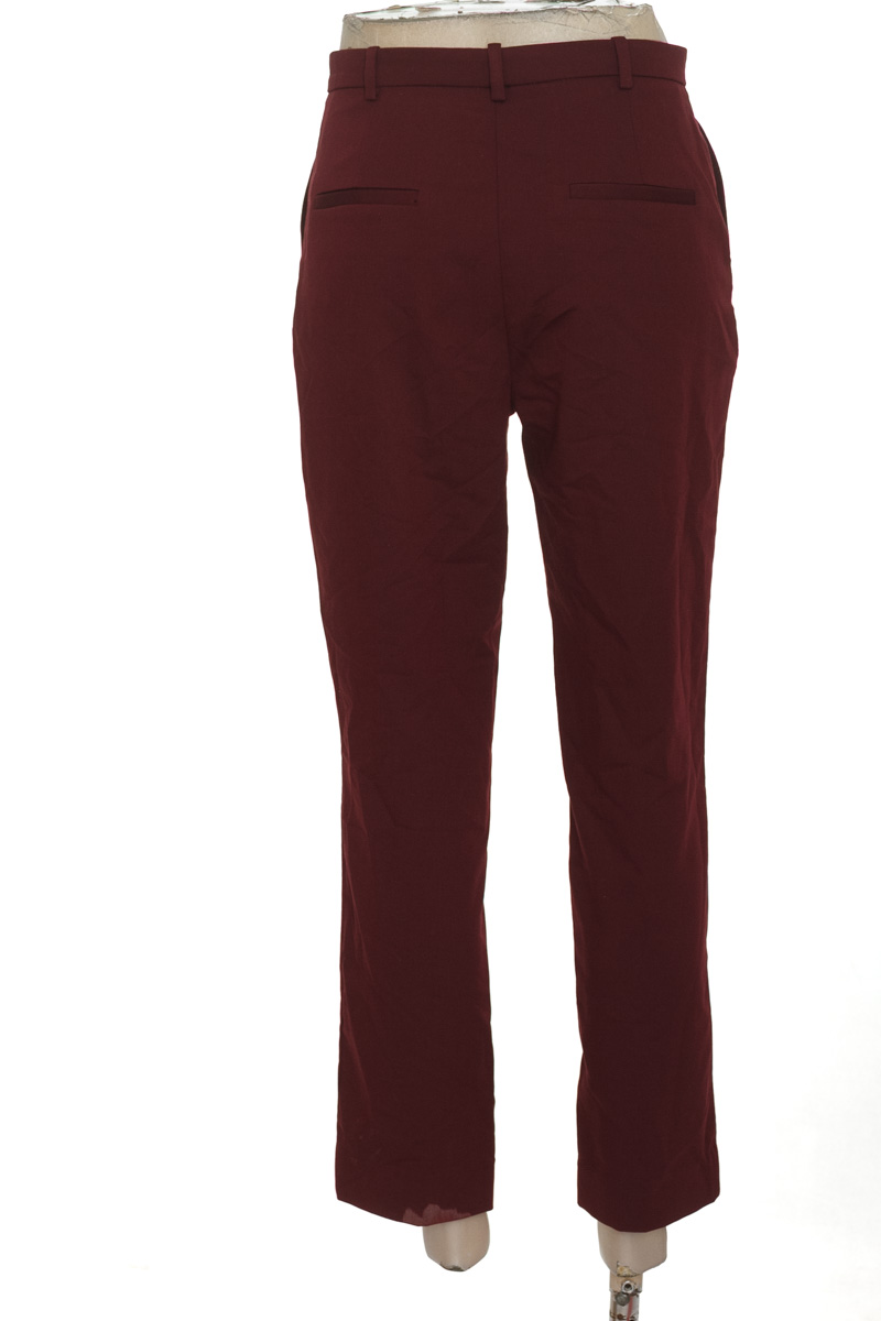 Pantalones color Vinotinto - MNG