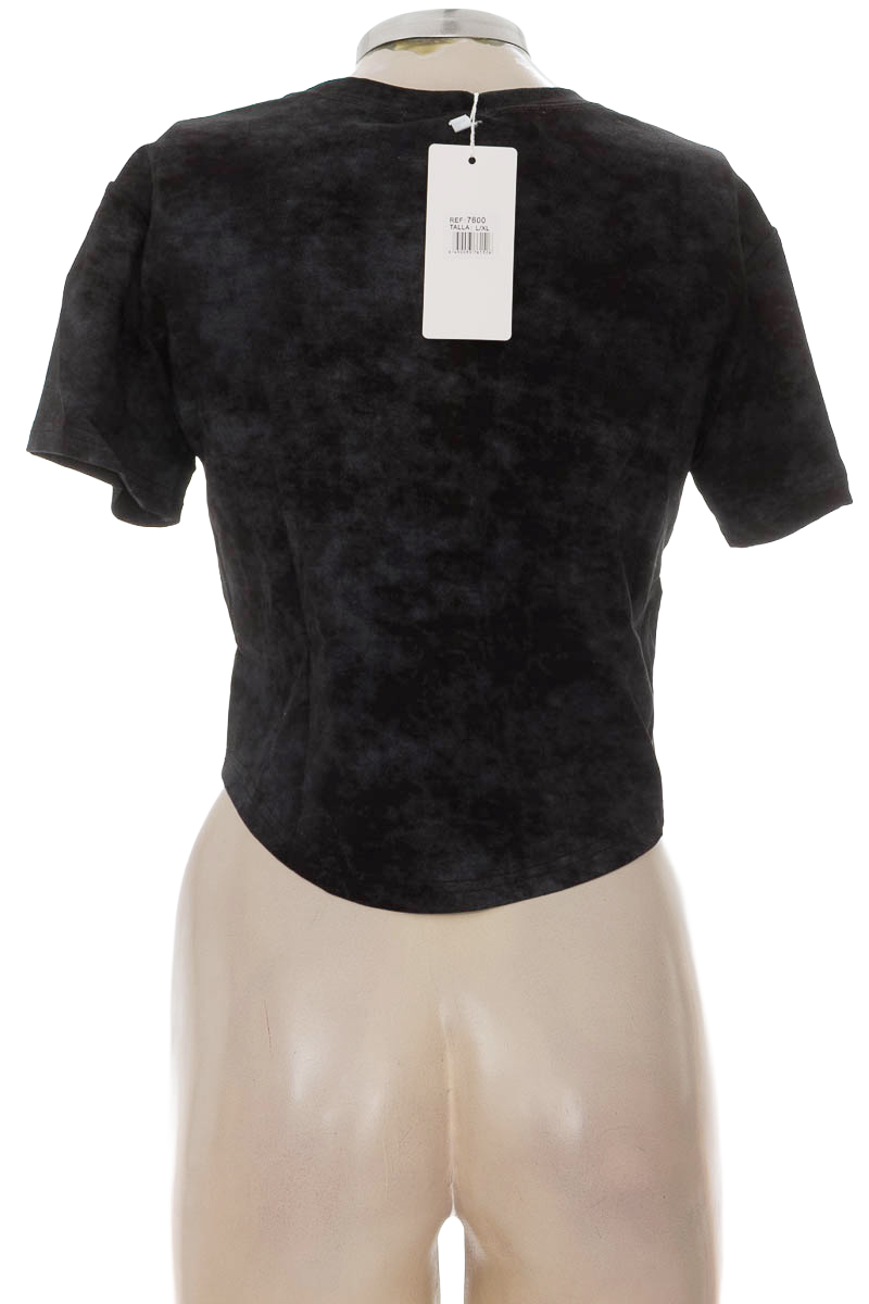 Top / Camiseta color Gris - Forever 