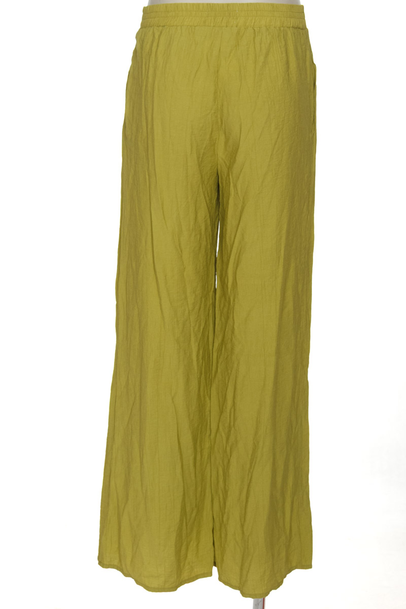 Pantalones color Verde - NAF NAF