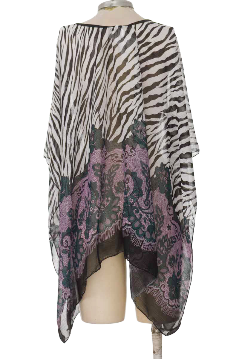 Ropa Deportiva / Salida de Baño color Estampado - Closeando