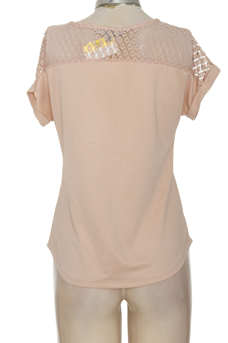 Blusa color Beige - Daisy Fuentes