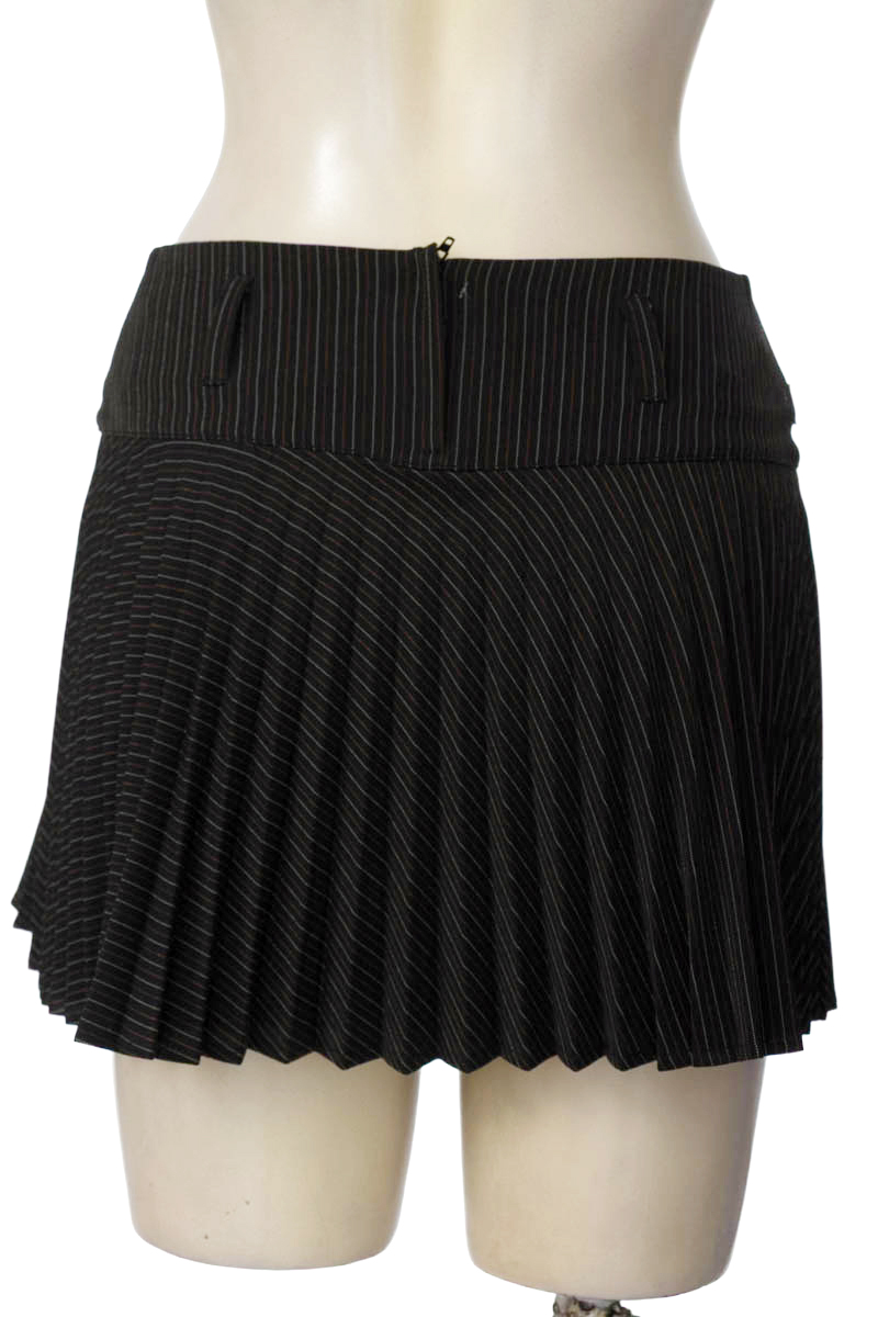Falda color Negro - Jazmaur