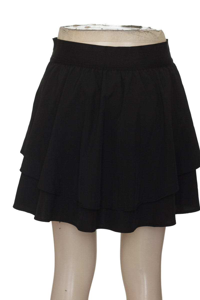 Ropa Deportiva / Salida de Baño color Negro - Skechers