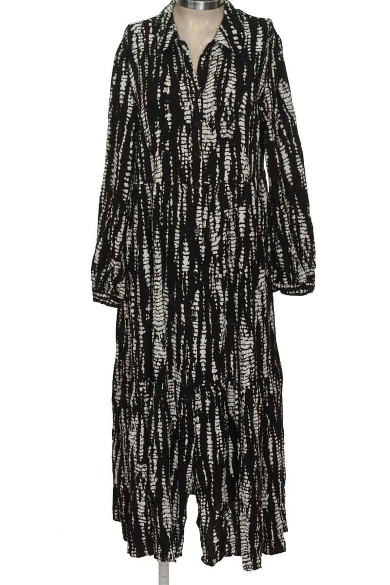 Vestido / Enterizo color Negro - University Club