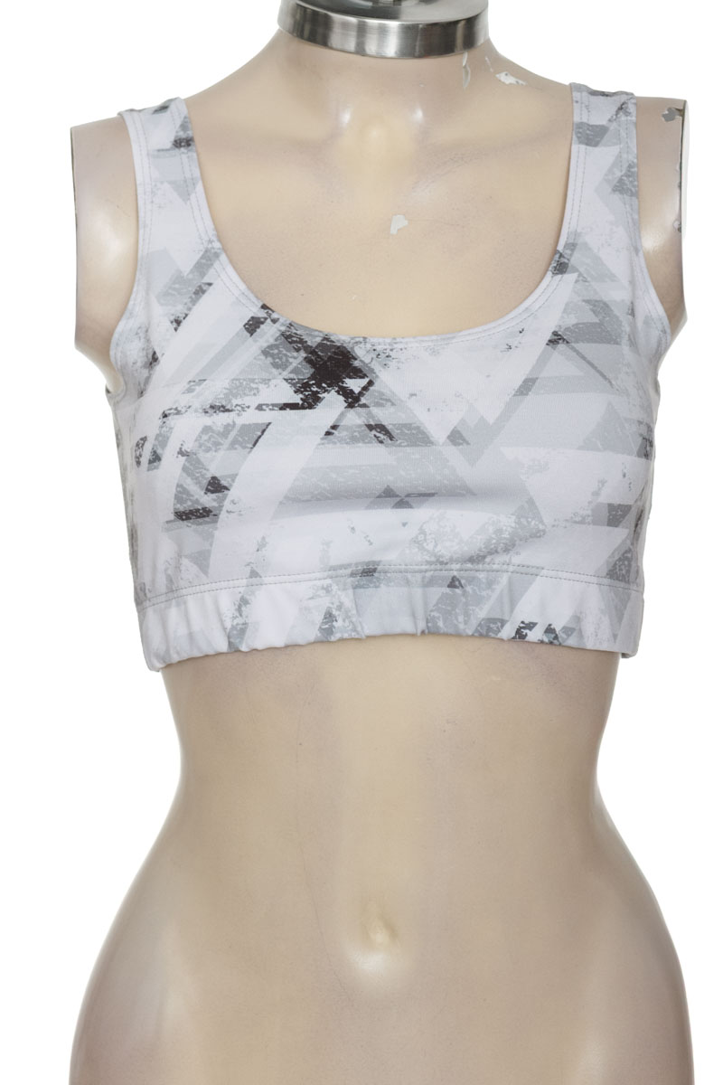 Ropa Deportiva / Salida de Baño color Gris - GreenFit