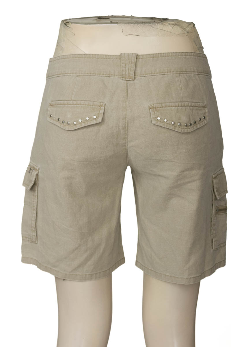 Short color Beige - New York & Company