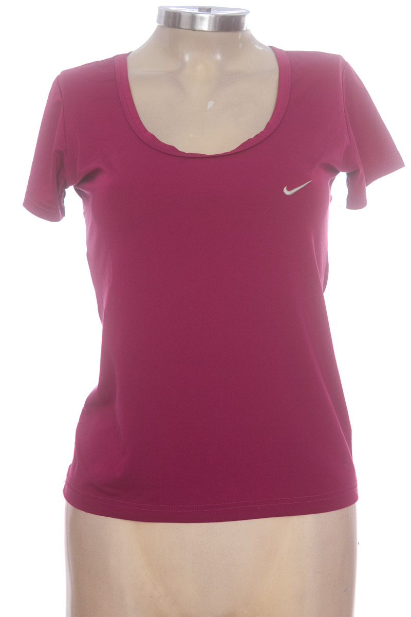 Ropa Deportiva / Salida de Baño color Fucsia - Closeando