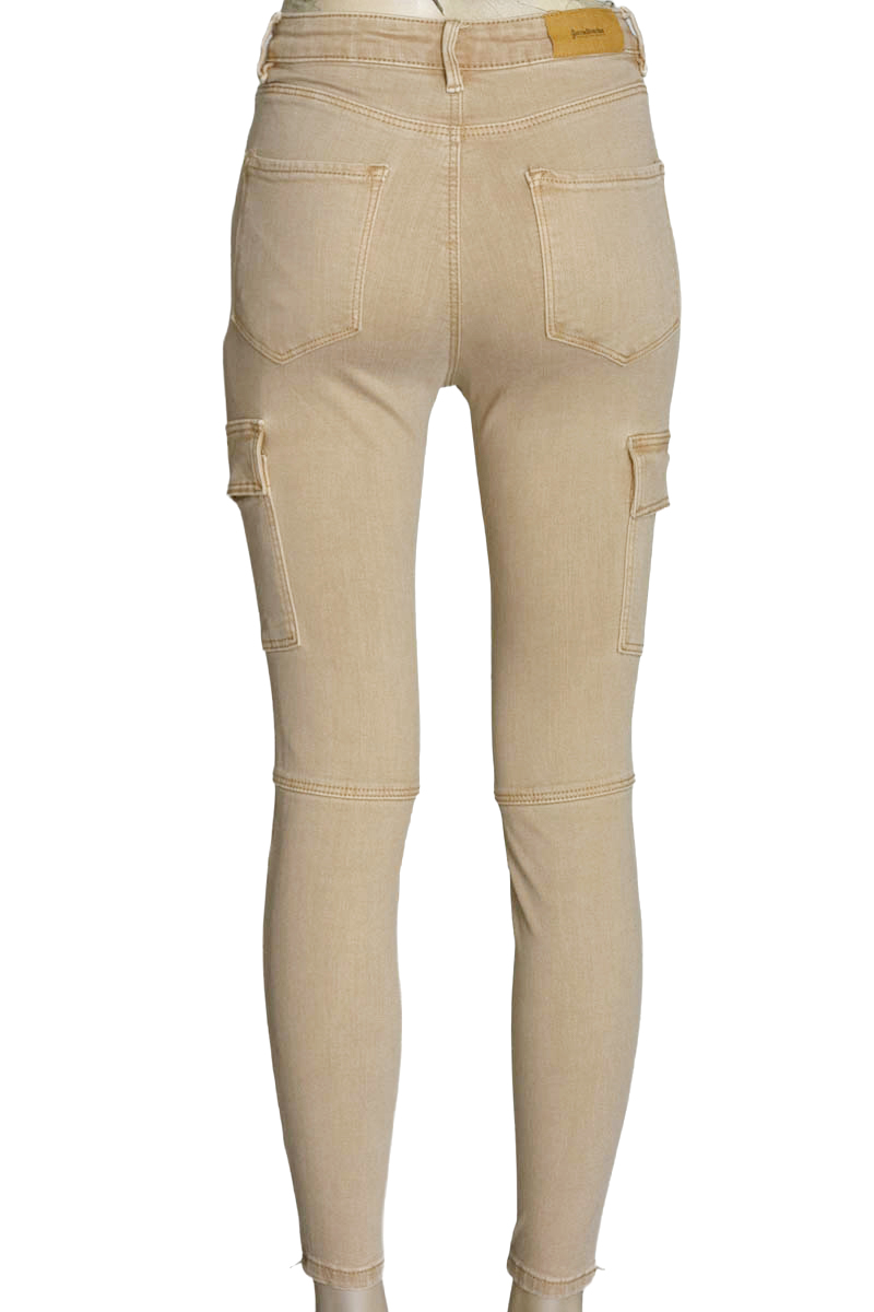 Pantalones color Beige - Stradivarius