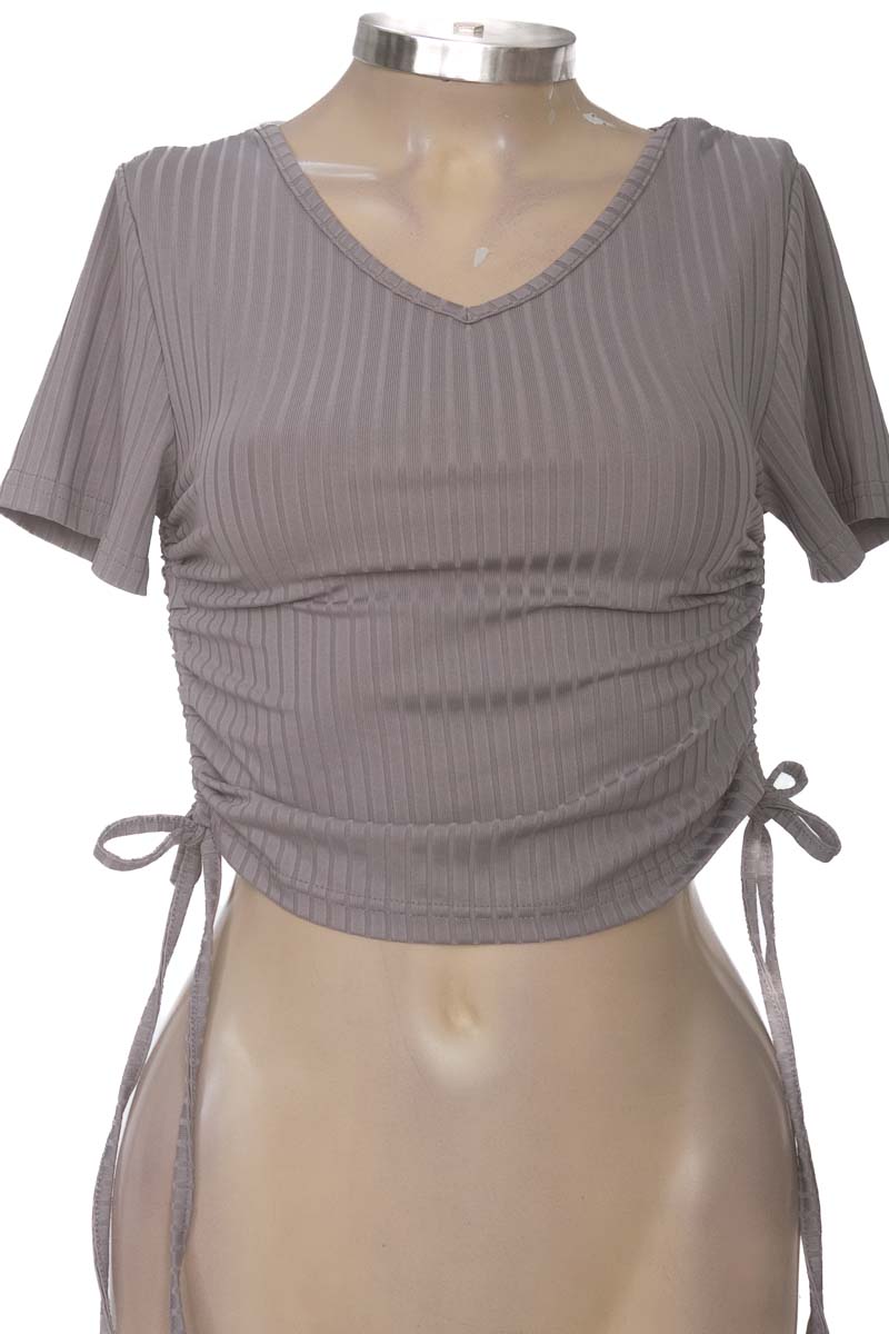 Top / Camiseta color Gris - Romwe