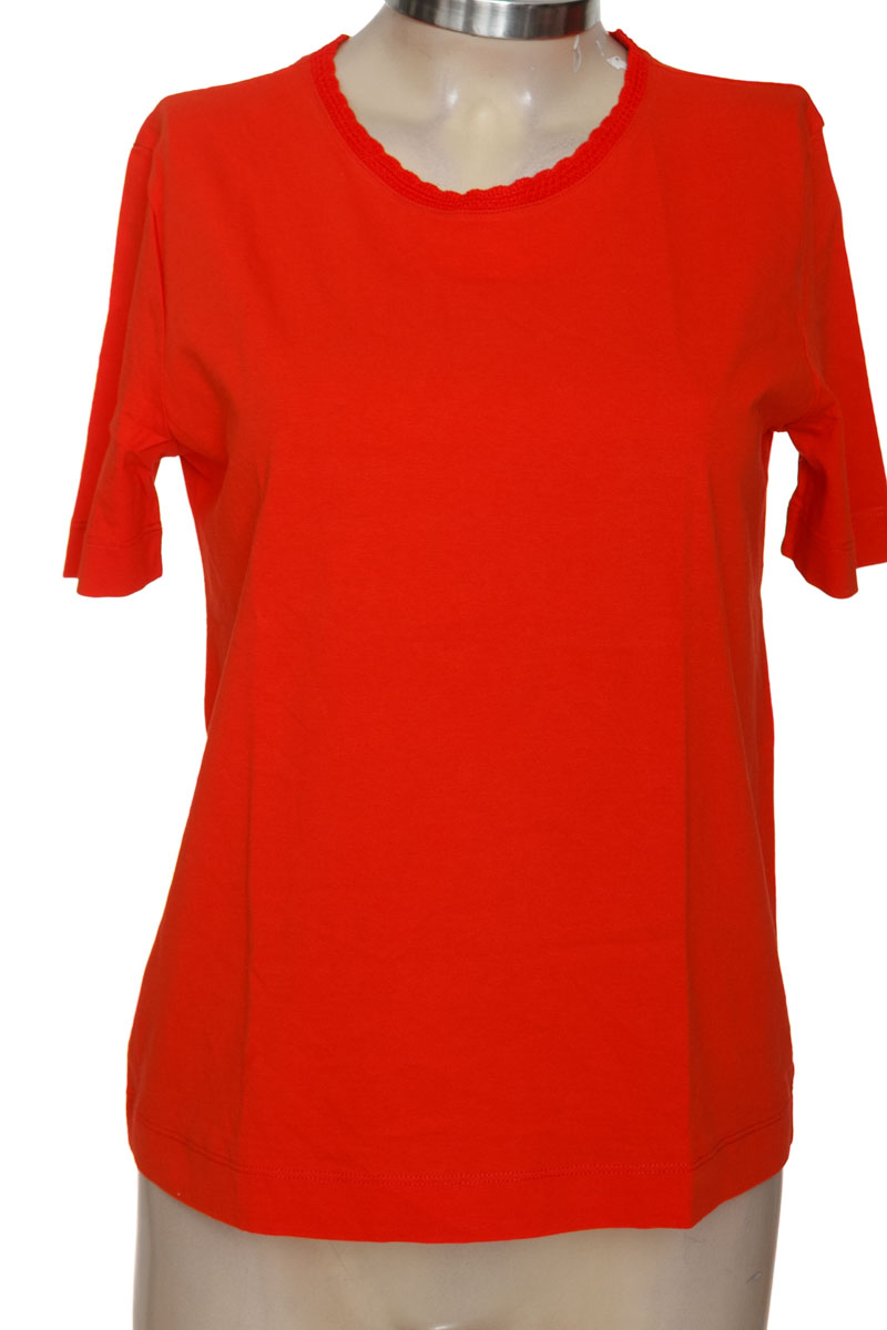 Top / Camiseta color Rojo - Zara