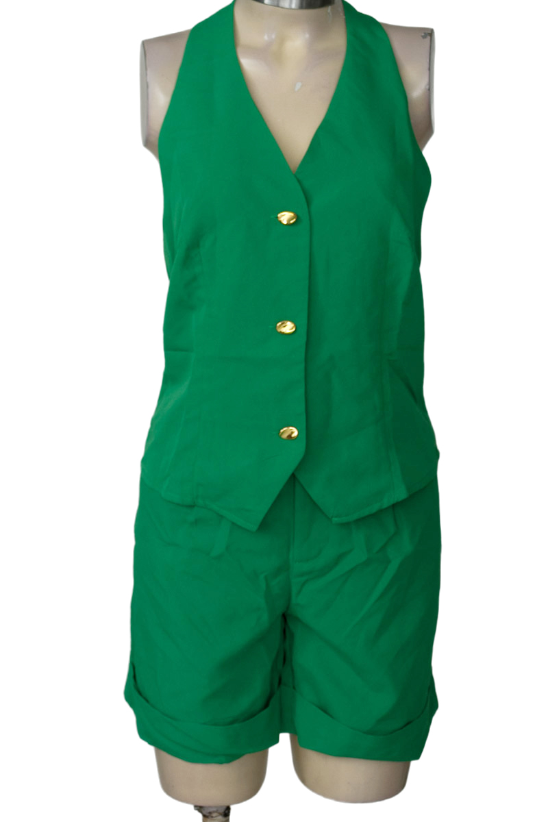 Vestido / Enterizo color Verde - Closeando