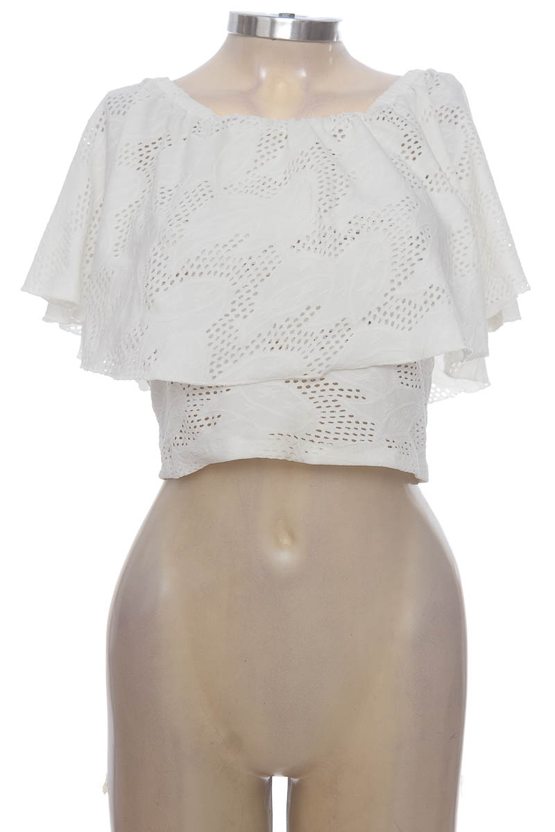 Top / Camiseta color Blanco - Closeando