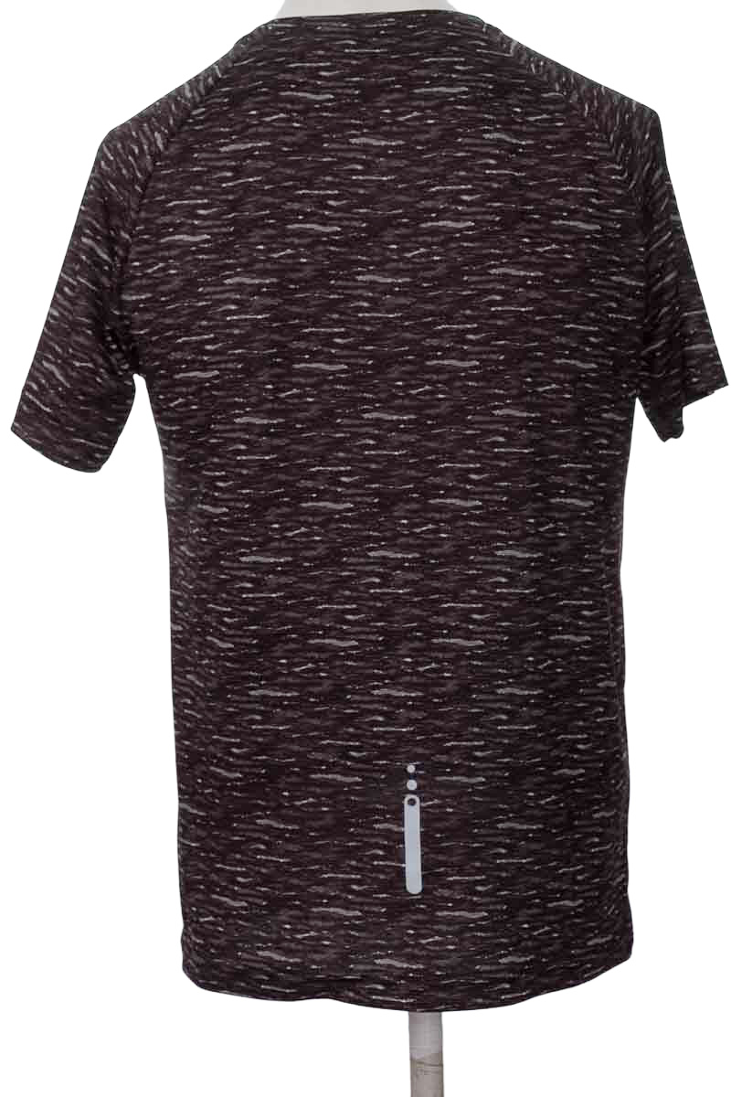 Ropa Deportiva color Negro - Punto Blanco