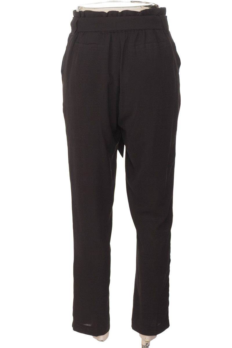 Pantalones color Negro - CHOCOLATE
