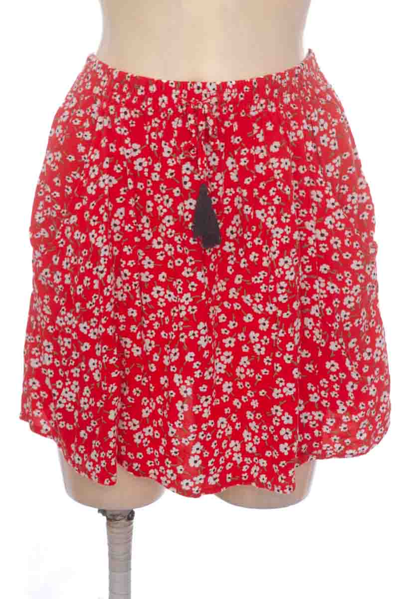 Falda color Rojo - Stradivarius