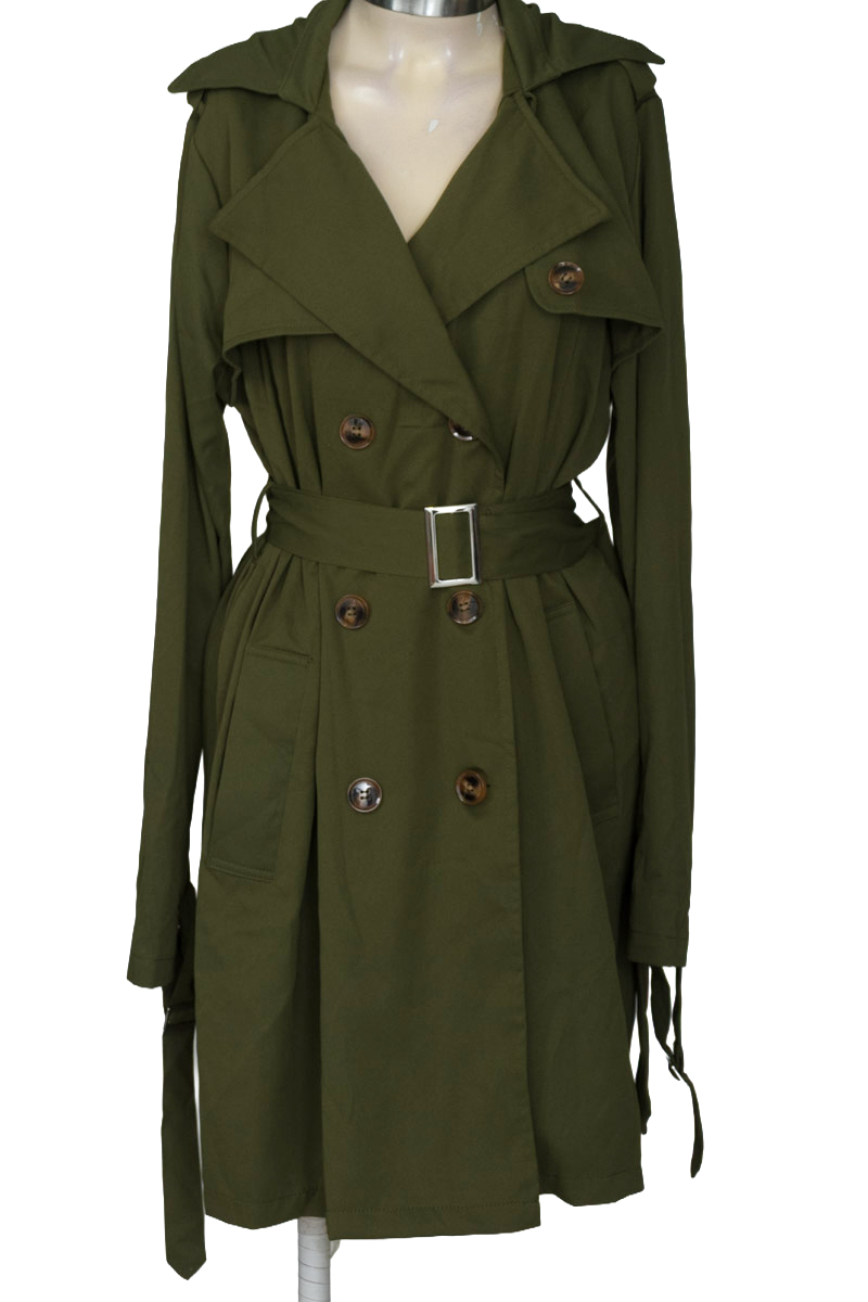 Chaqueta / Abrigo color Verde - Emery Rose