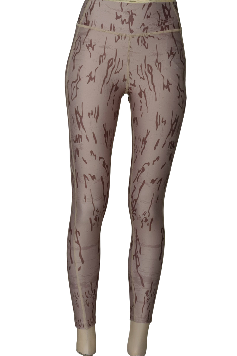 Ropa Deportiva / Salida de Baño color Beige - Closeando