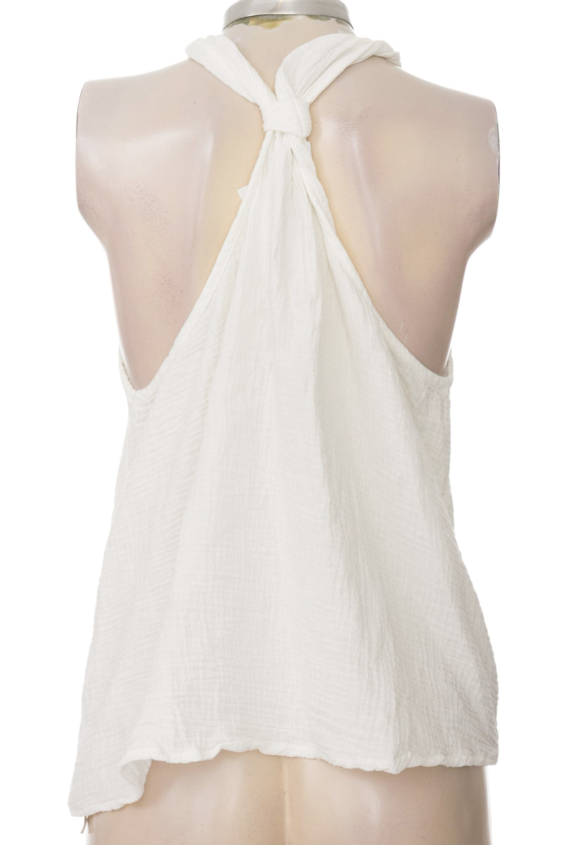 Top / Camiseta color Blanco - Arkitect
