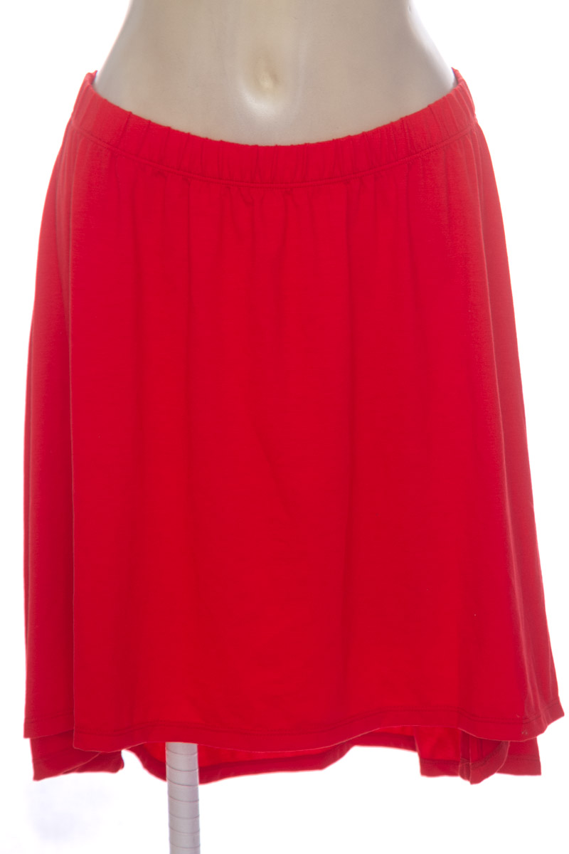 Falda color Rojo - Avenue