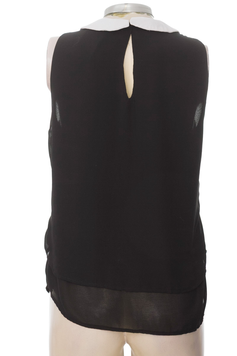 Top / Camiseta color Negro - Elda Tarra