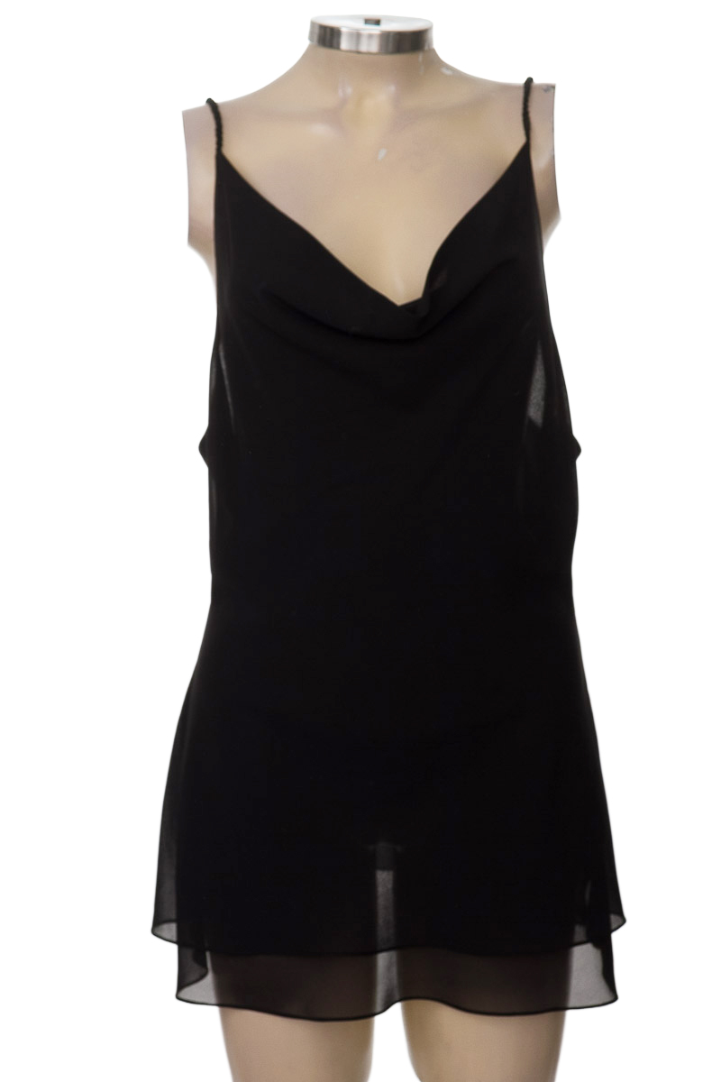 Top / Camiseta color Negro - De Mujer