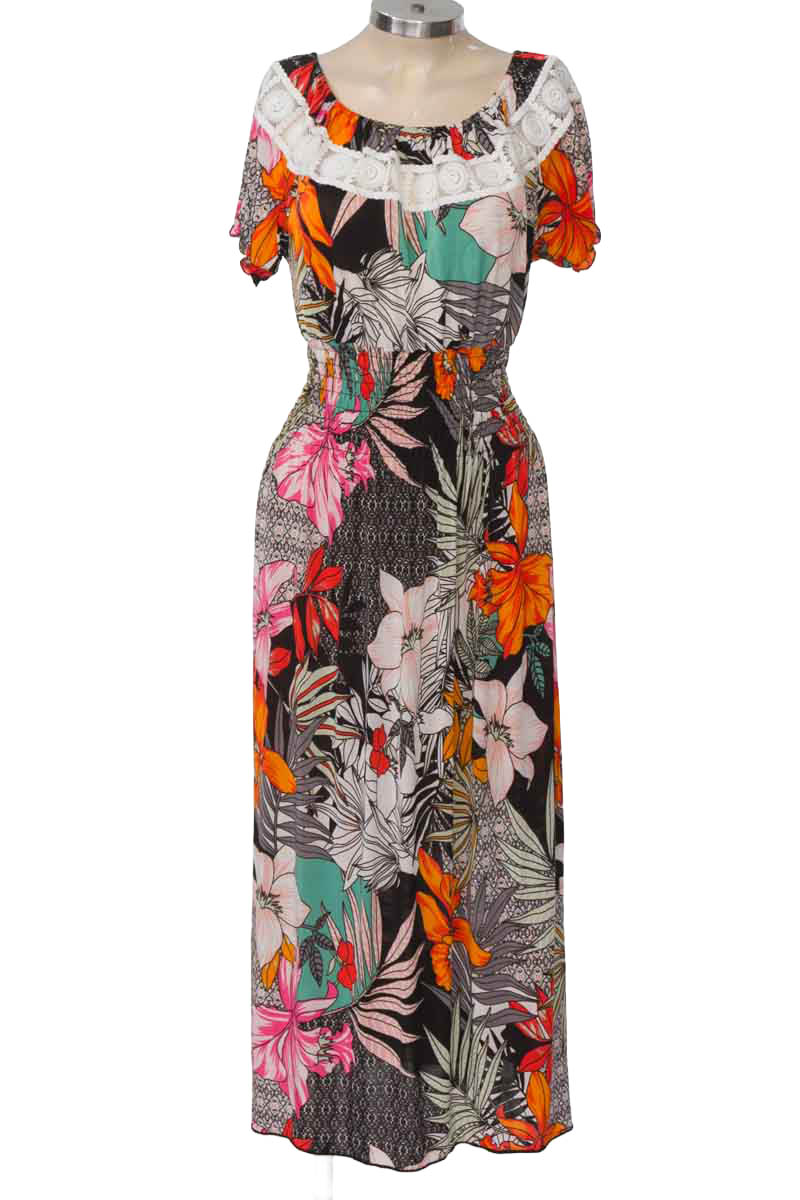 Vestido / Enterizo color Estampado - Closeando