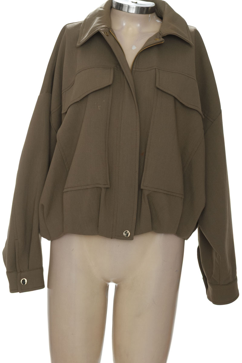 Chaqueta / Abrigo color Verde - Zara