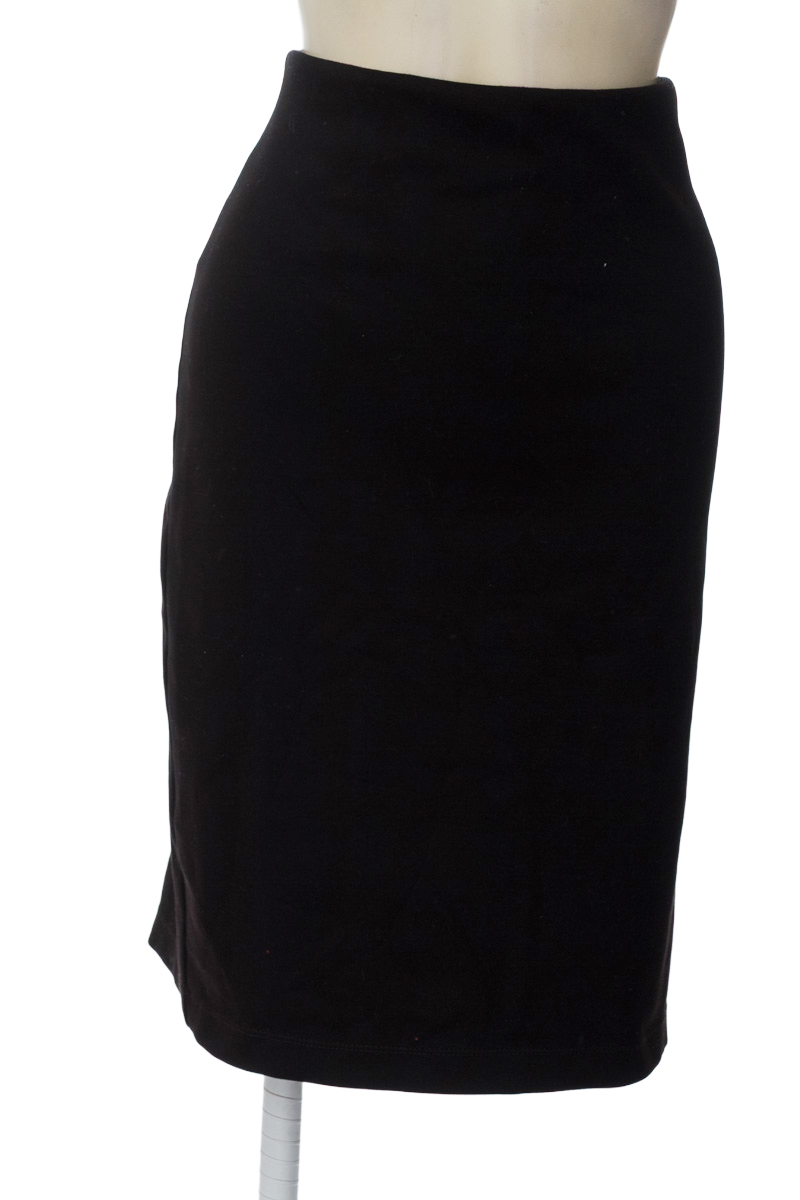 Falda color Negro - PATPRIMO