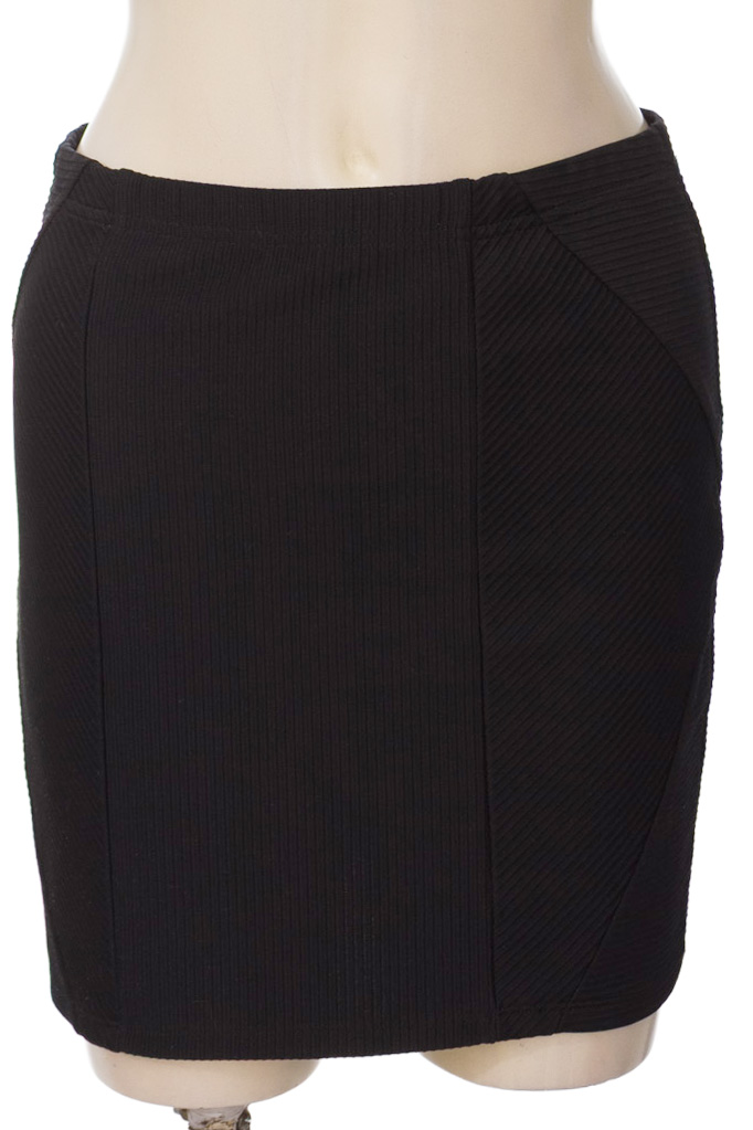 Falda color Negro - Forever 21