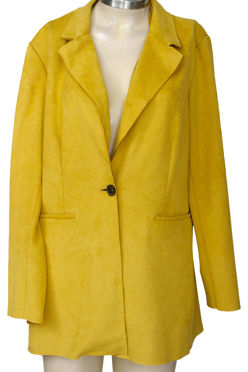 Chaqueta / Abrigo color Amarillo - Basement