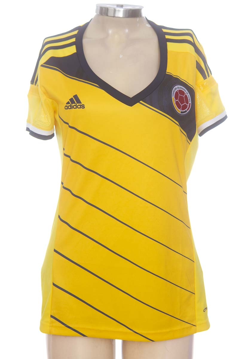 Ropa Deportiva / Salida de Baño color Amarillo - Adidas