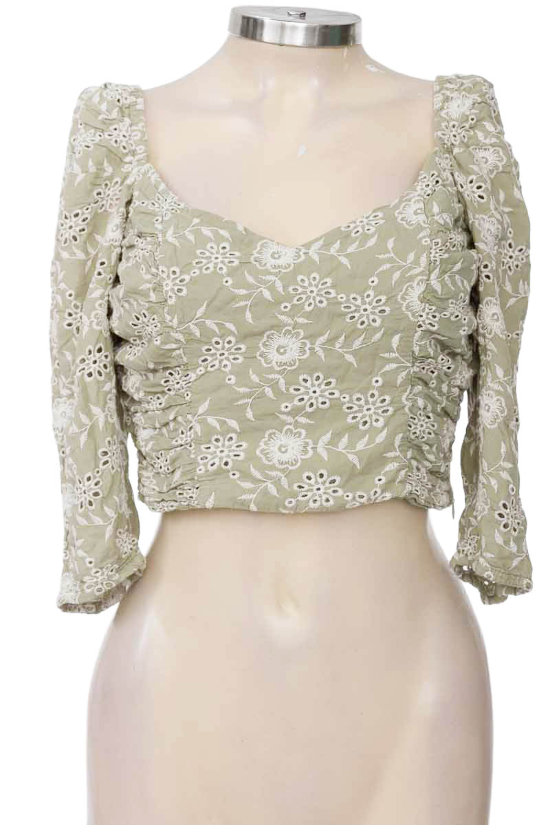 Top / Camiseta color Verde - Studio F
