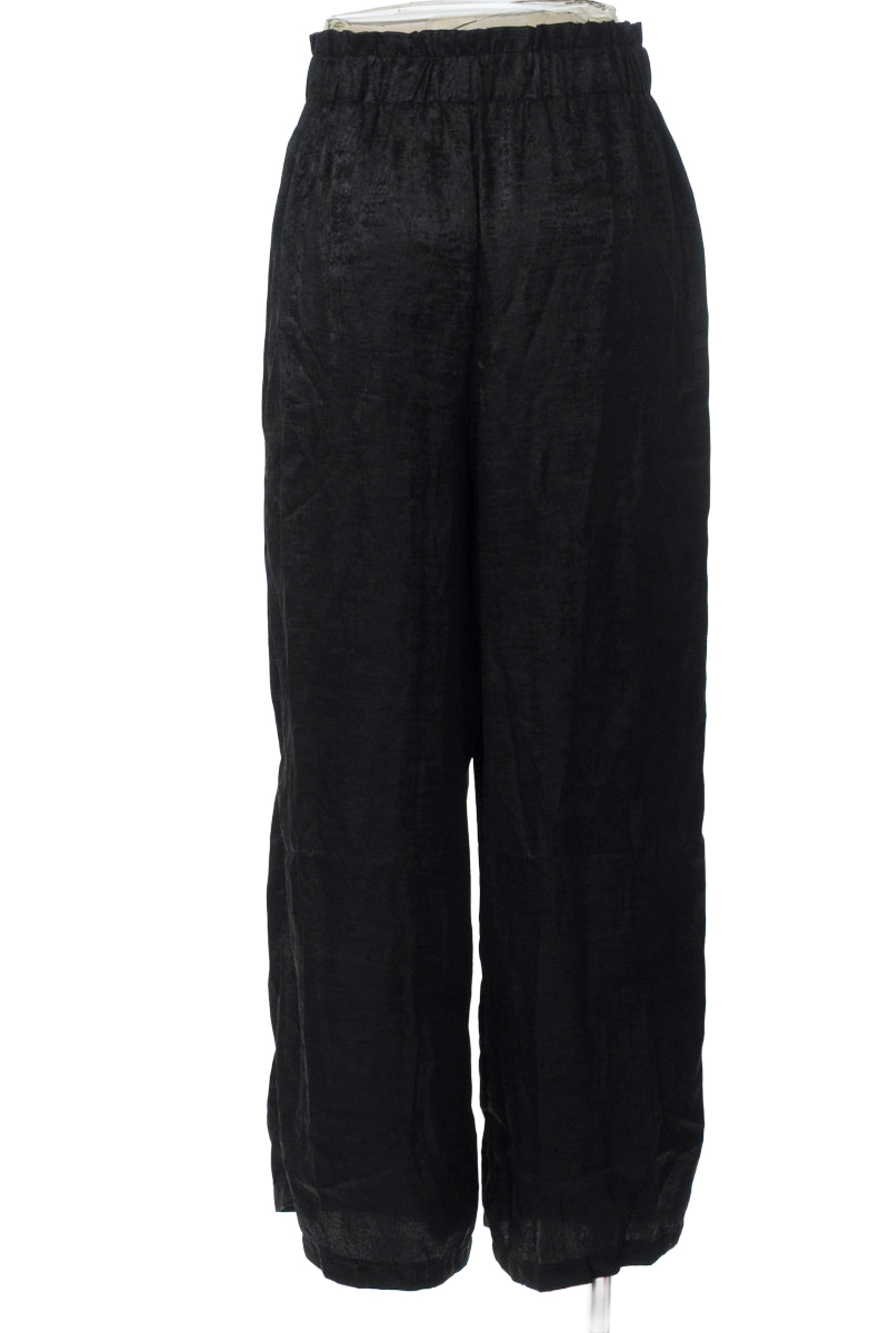 Pantalones color Negro - Closeando