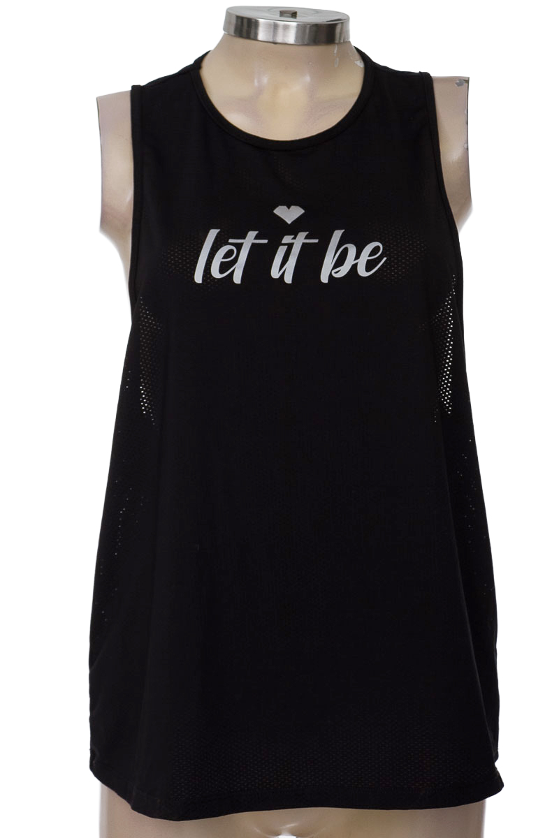 Ropa Deportiva / Salida de Baño color Negro - Closeando