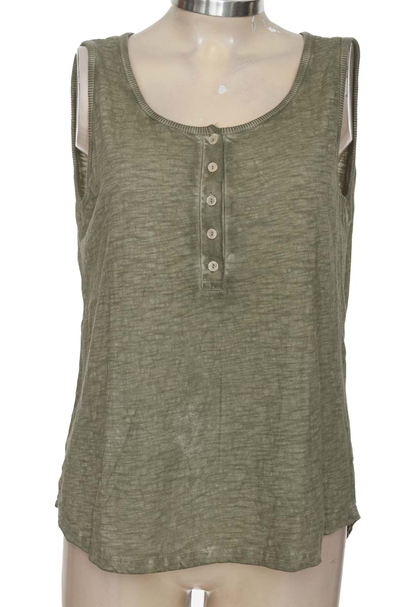 Top / Camiseta color Verde - Jane + Delancey