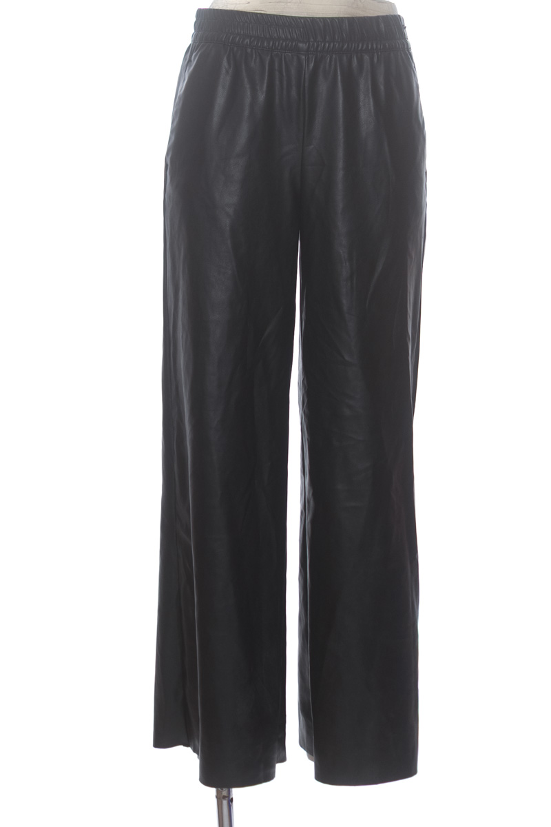 Pantalones color Negro - Divided by H&M