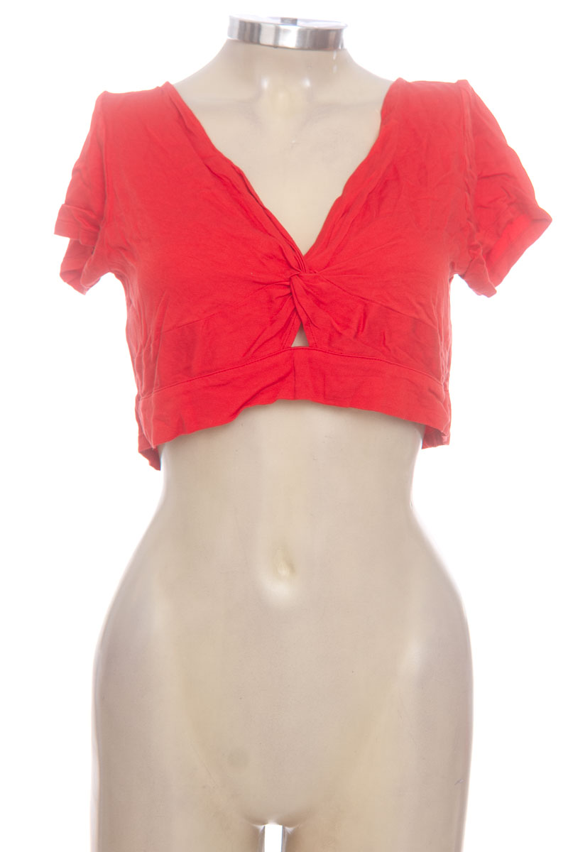 Top / Camiseta color Rojo - Atelier