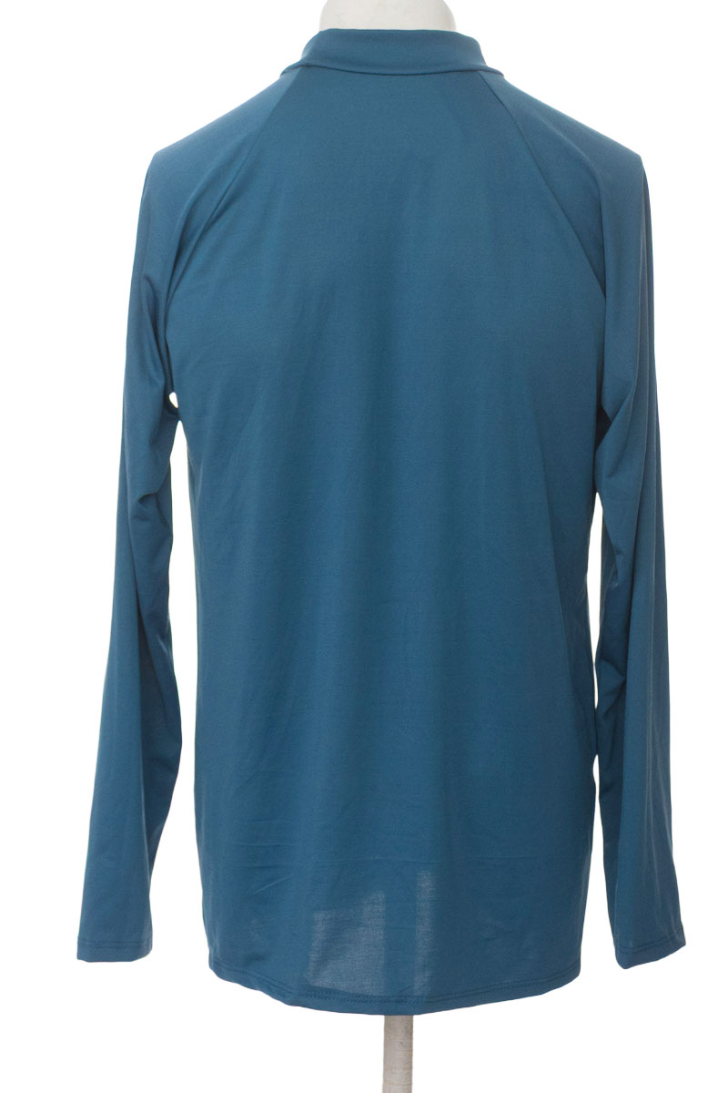 Ropa Deportiva color Azul - Closeando