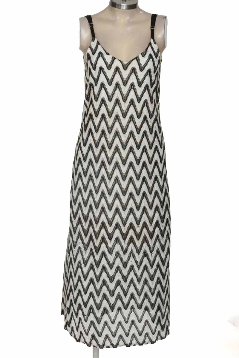 Vestido / Enterizo color Negro - Tennis