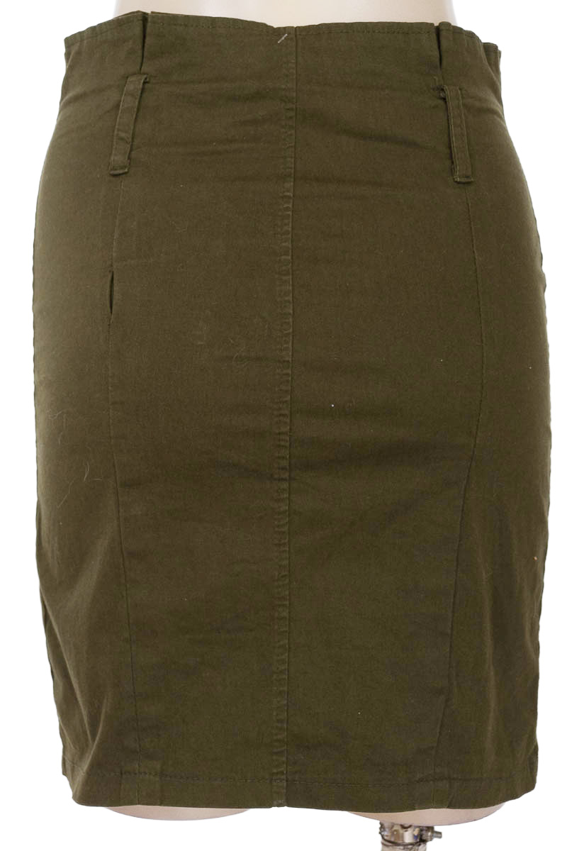 Falda color Verde - Desconectado