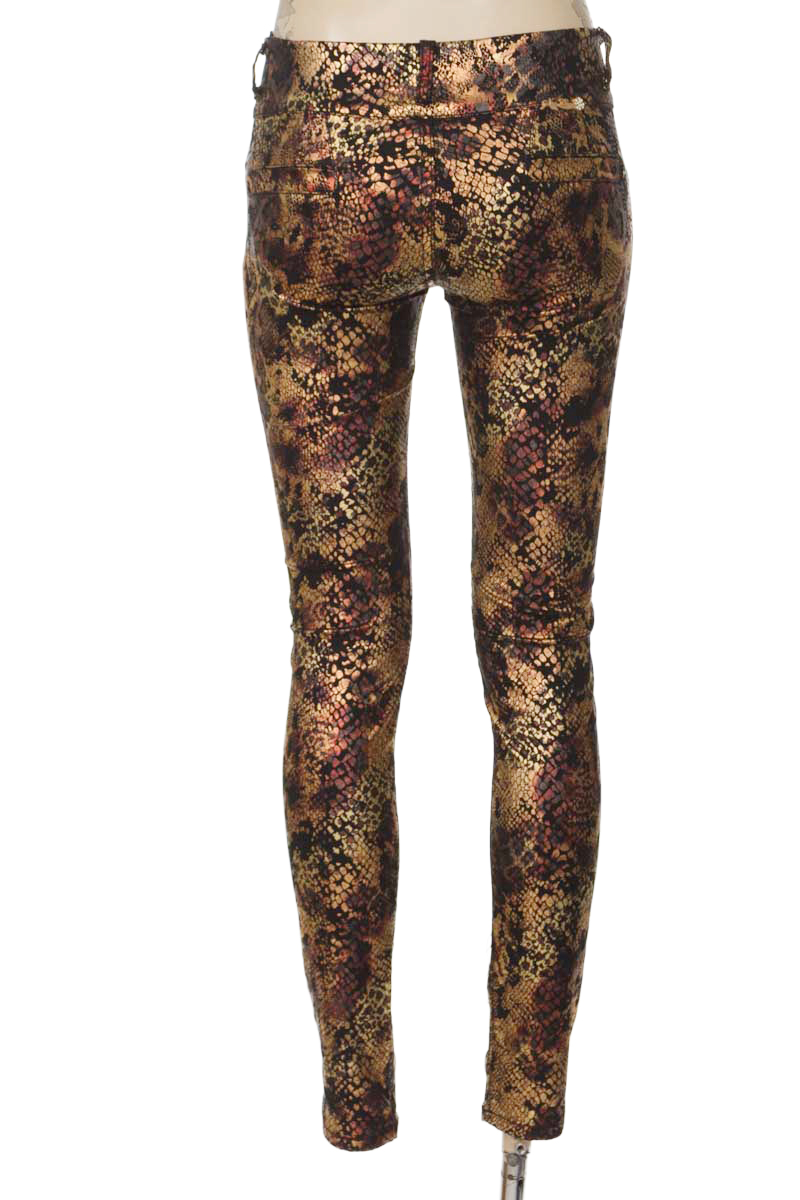 Pantalones color Estampado - New Line