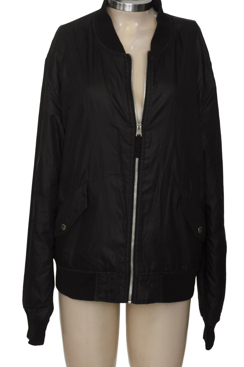 Chaqueta / Abrigo color Negro - Koaj