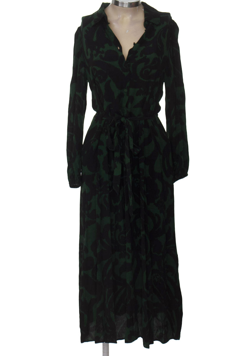 Vestido / Enterizo color Negro - Zara