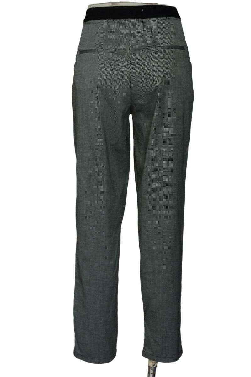 Pantalones color Negro - Gef