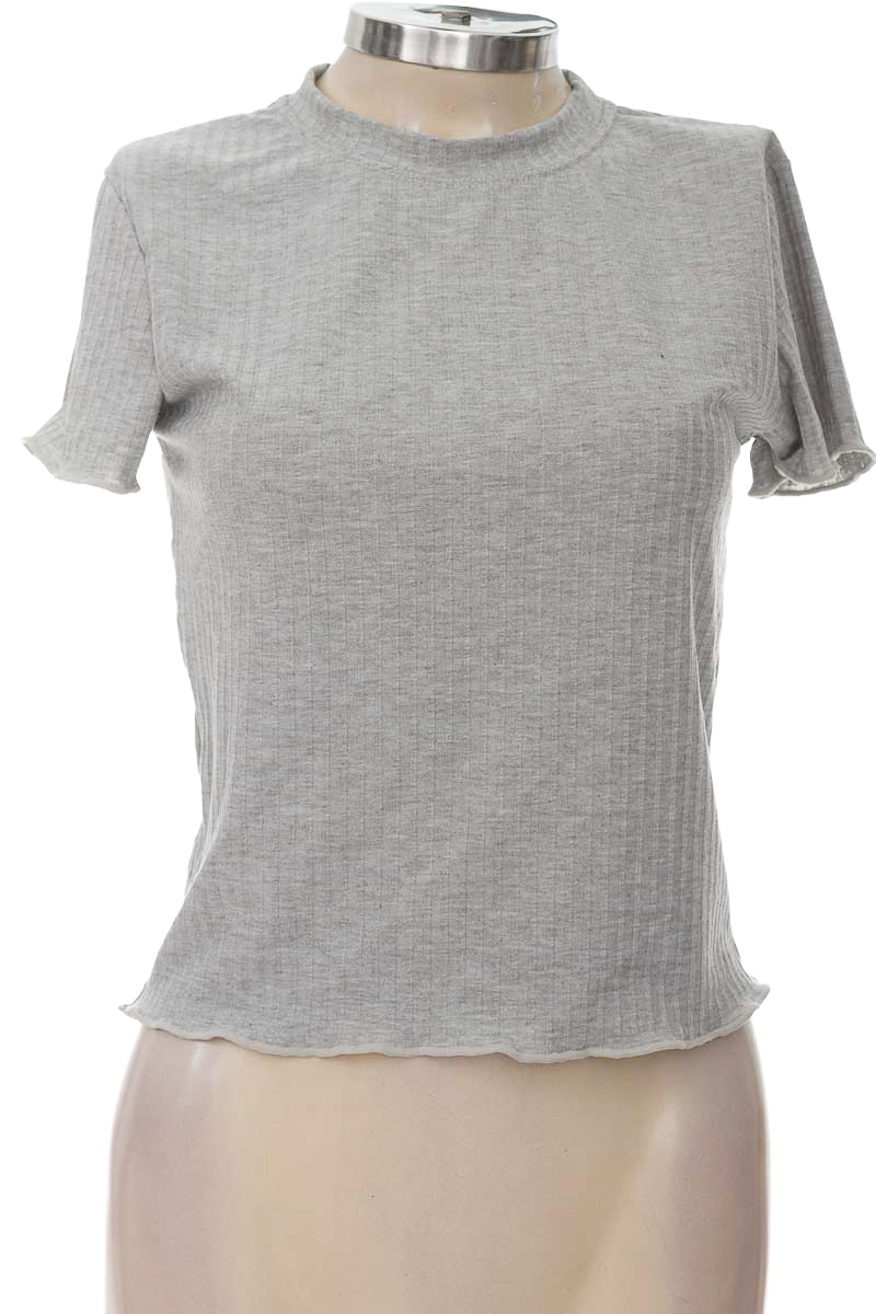 Top / Camiseta color Gris - Closeando
