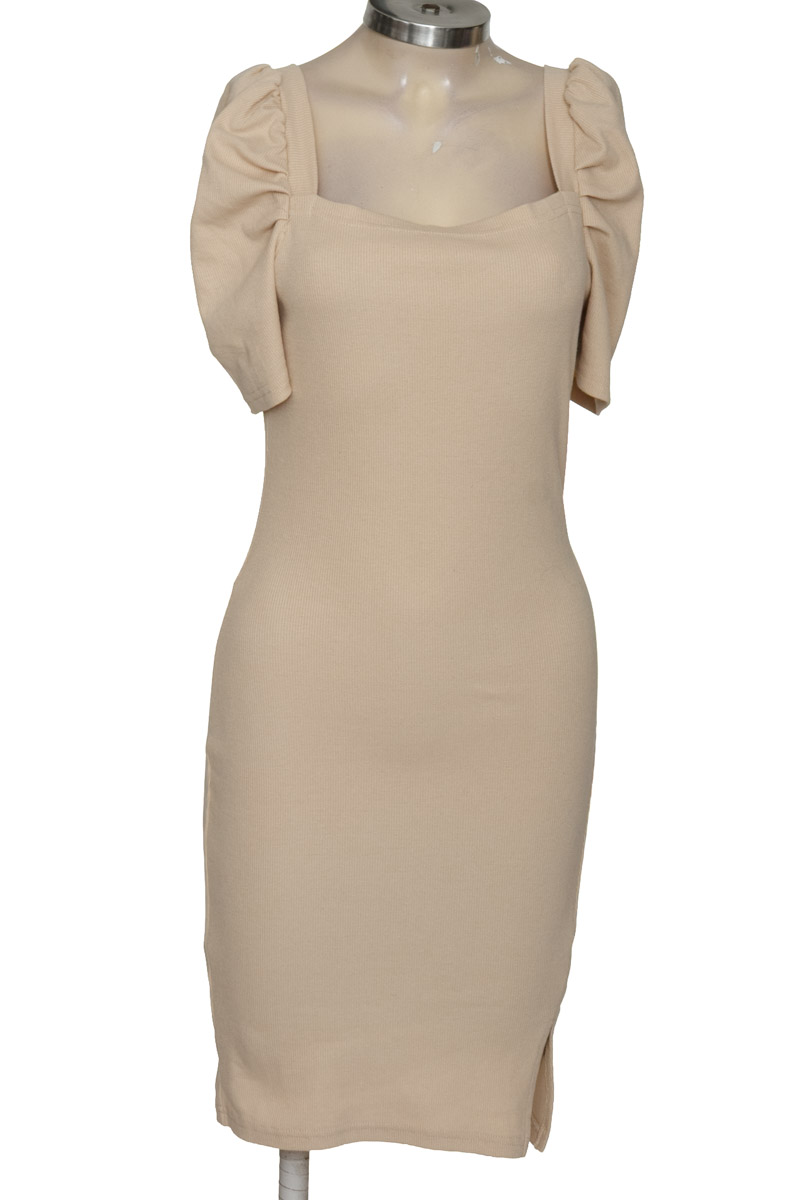 Vestido / Enterizo color Beige - Miisee