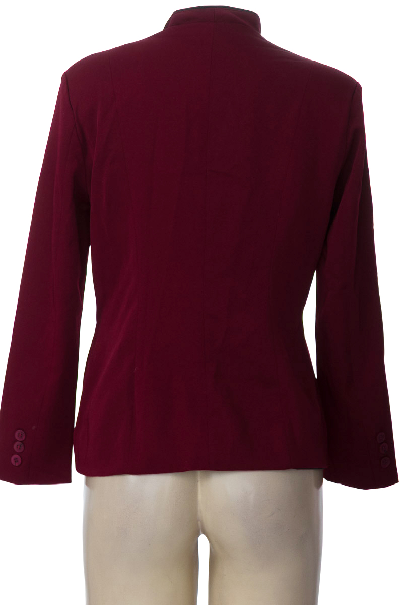 Chaqueta / Abrigo color Vinotinto - Yubarta