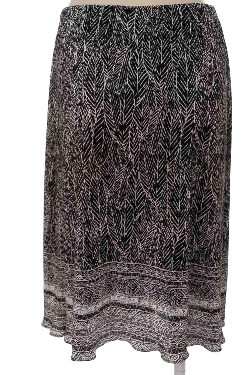 Falda color Negro - Closeando