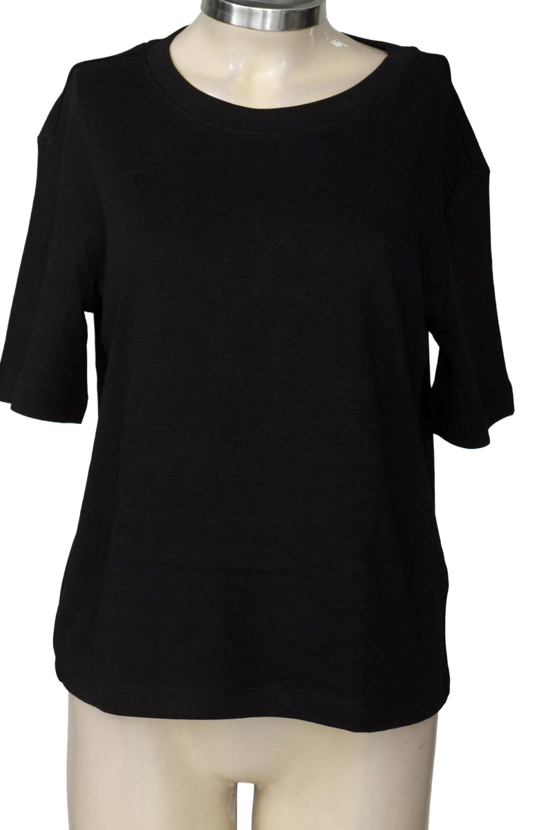 Top / Camiseta color Negro - Stradivarius