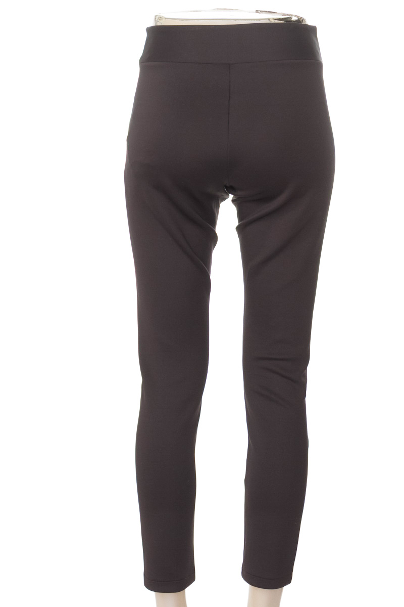 Pantalones color Negro - Maison finch